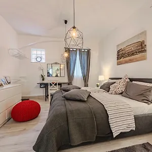 Porta D'oro 4* Pula