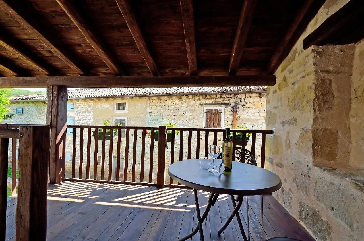 Traditional Stone House Kotli Buzet 3*,  Croatia