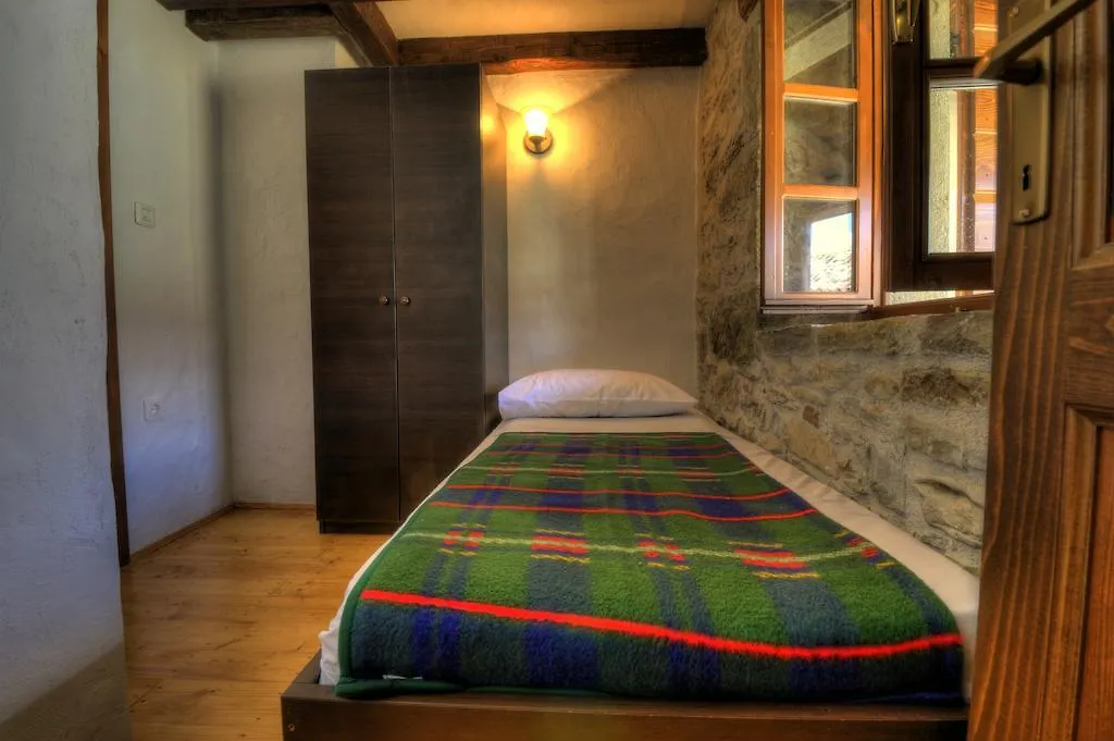 Traditional Stone House Kotli Buzet