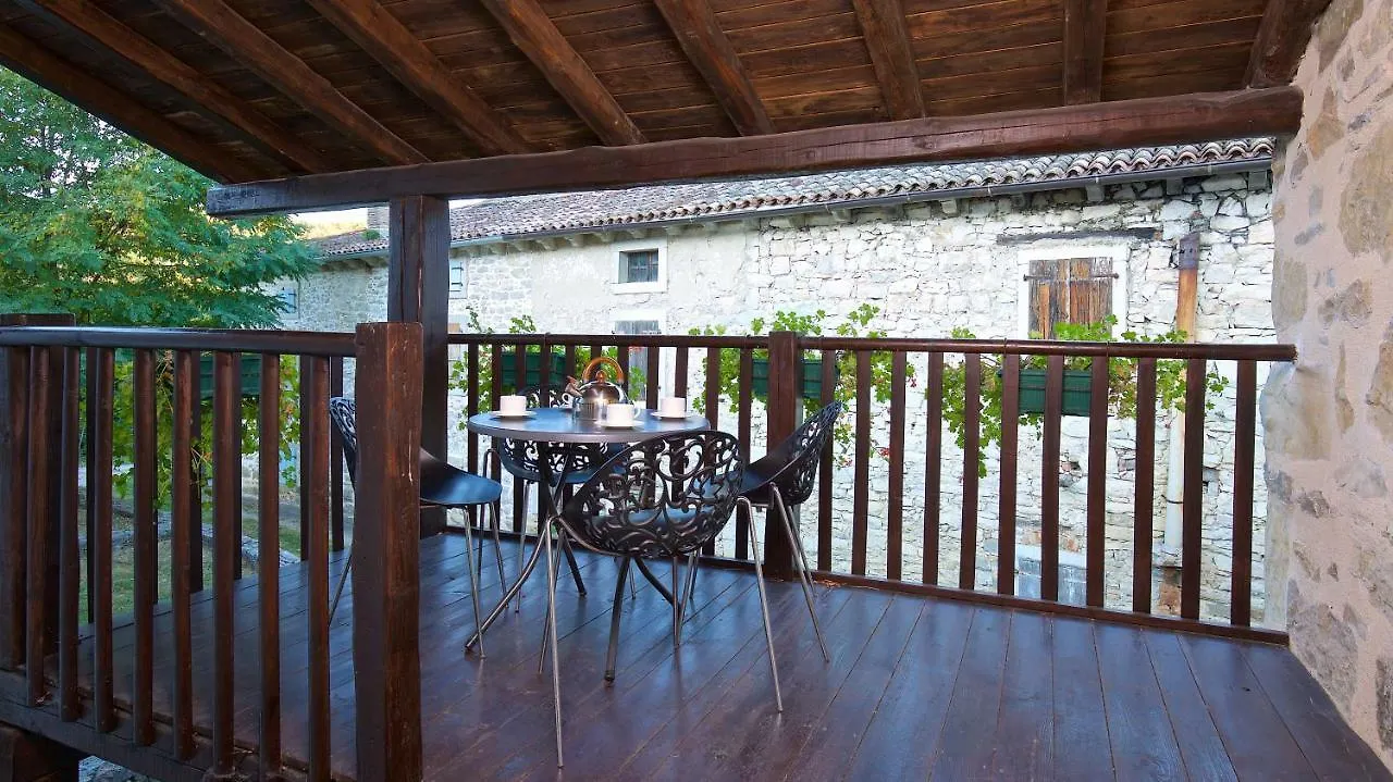 Traditional Stone House Kotli Buzet 3*,  Croatia